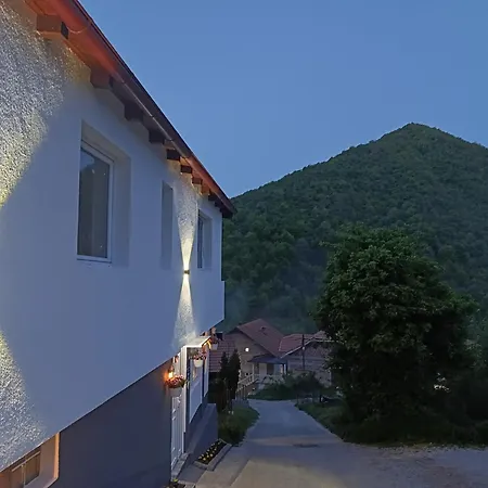 Emma Visoko